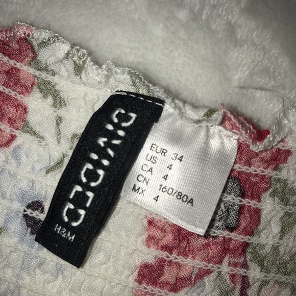 floral mini dress - Picture 2 of 3